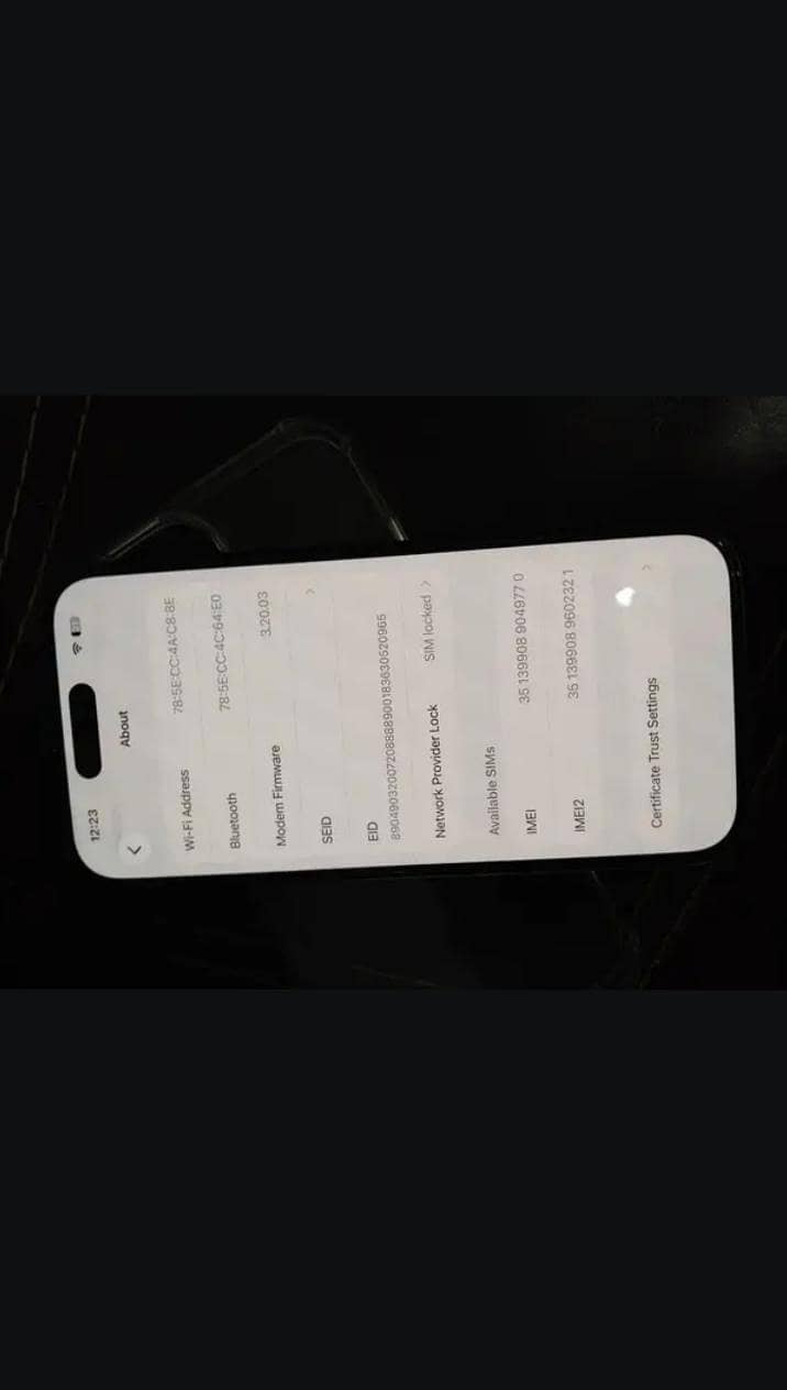 Apple iPhone 15 4