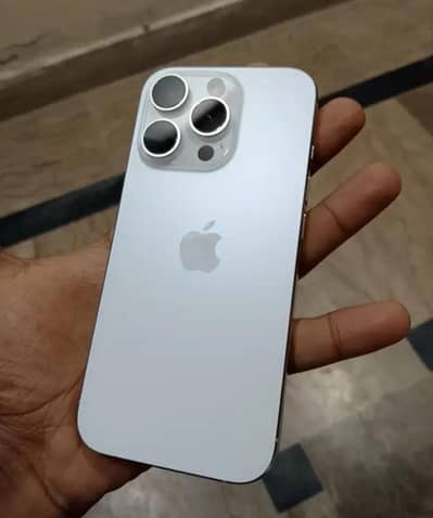 Apple iPhone 16 Pro