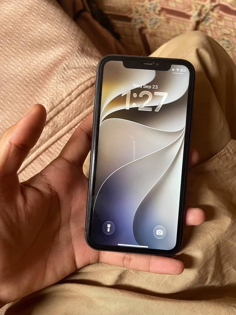 Apple iPhone 11 3