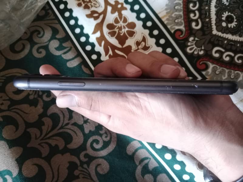 Apple iPhone 11 2