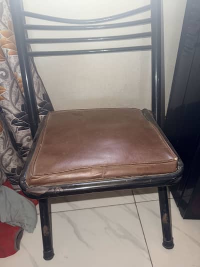 Sitting Chair