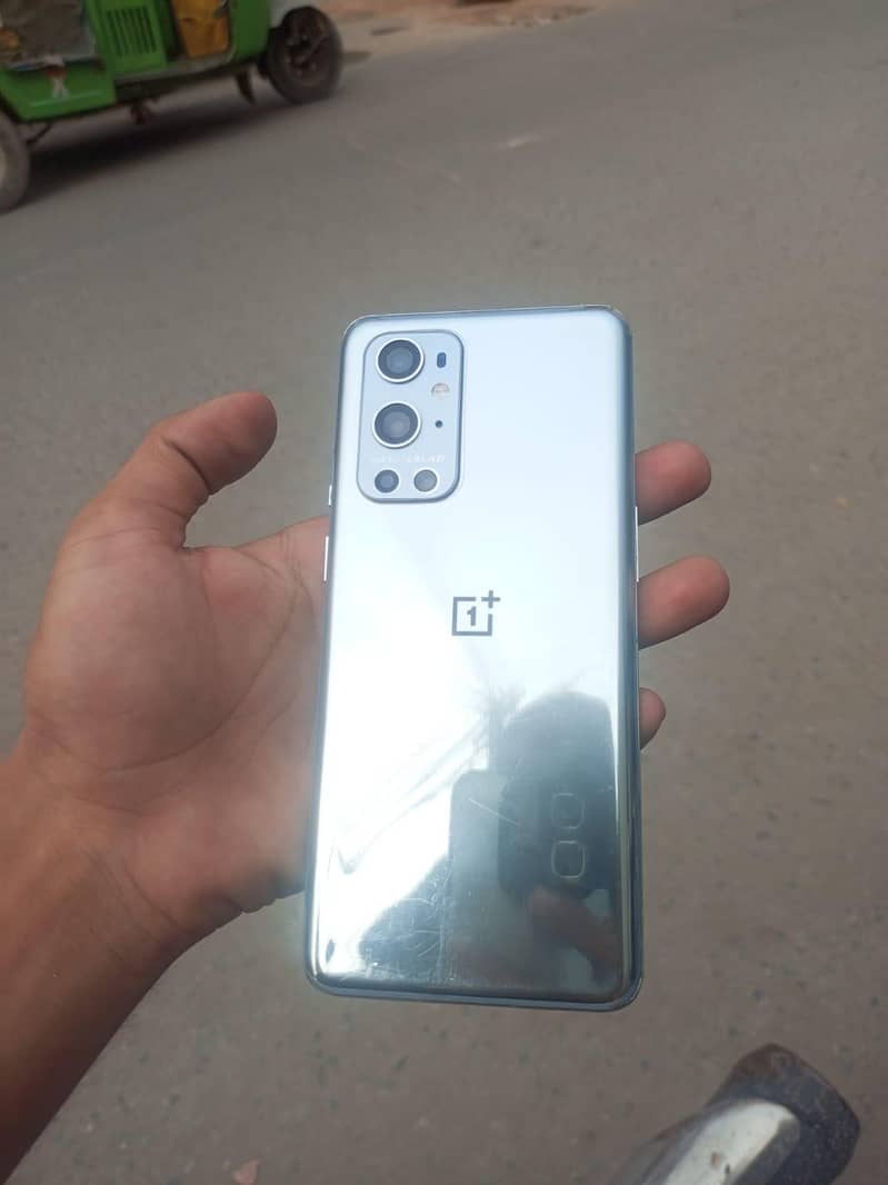 OnePlus 9 pro 1