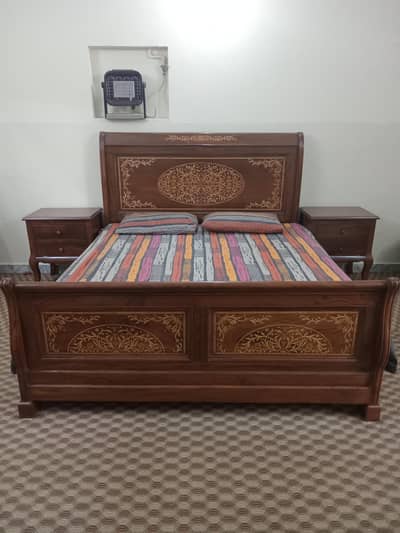 double bed king size / cheap price - good condition