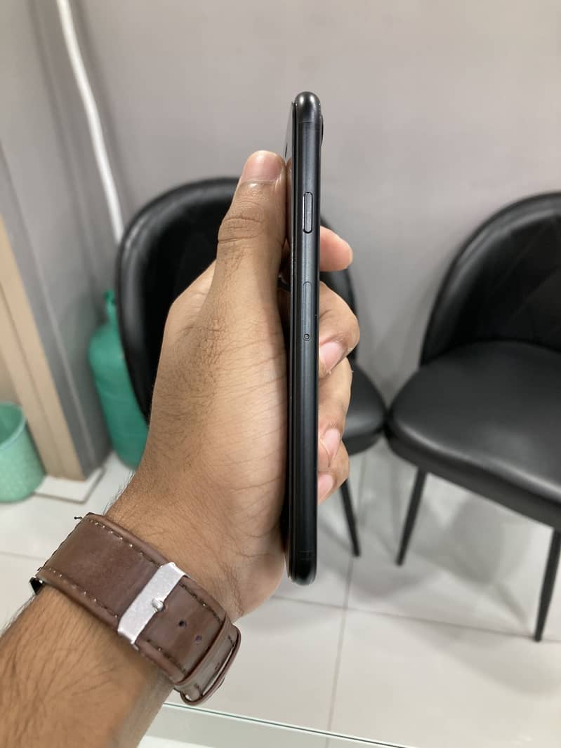 Apple iPhone SE2 PTA APPROVED 2