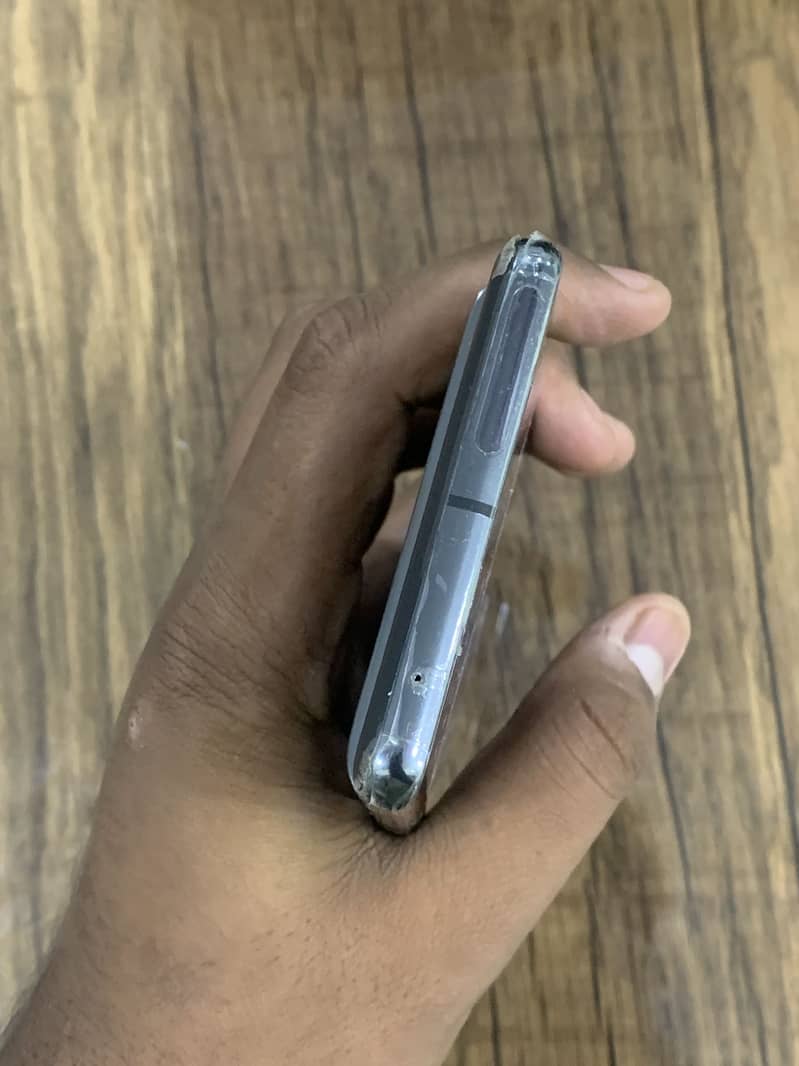 Google Pixel 7 Pro 4