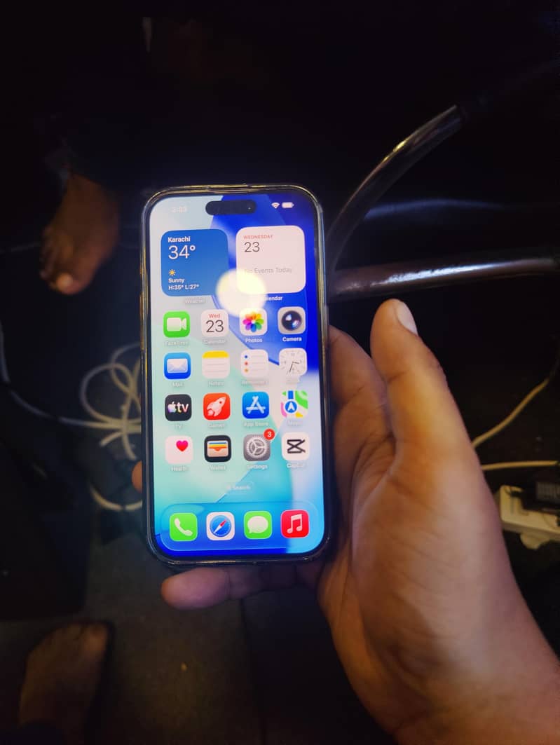 Apple iPhone 15 Pro 1
