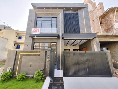 5 Marla Modern Designed House For Sale in Etihad Town Phase 1 facing Park