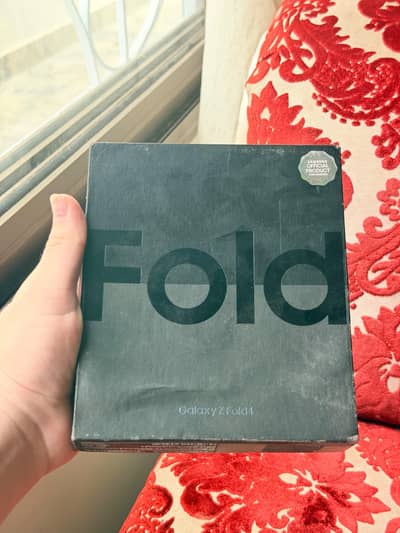 Samsung Z Fold4 512GB Official Pta-LCD issue Price slightly negotiable