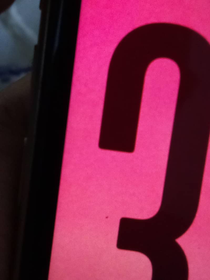 iPhone 11 4