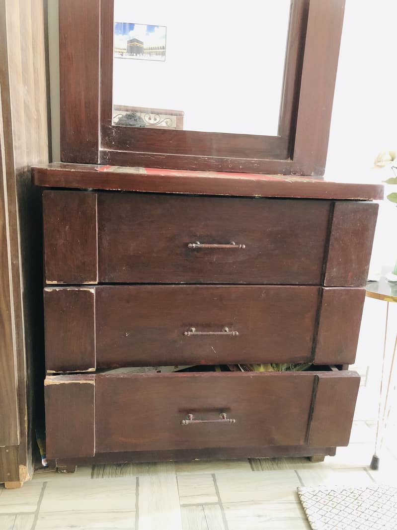 Dressing Table With 3 Drawer 2