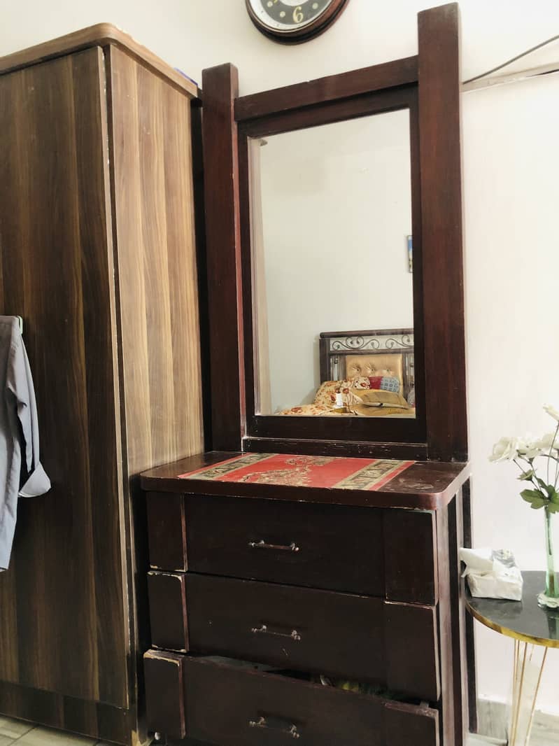 Dressing Table With 3 Drawer 4