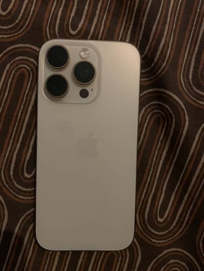 Apple iPhone 16 Pro