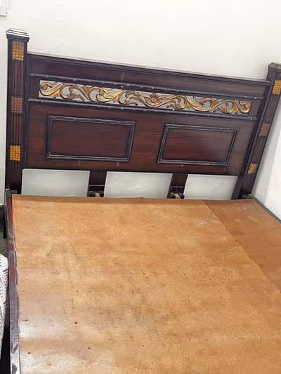 Queen bed