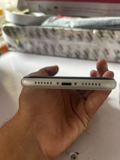 iPhone XR 03145055848 whatsapp