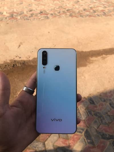 Vivo Y17