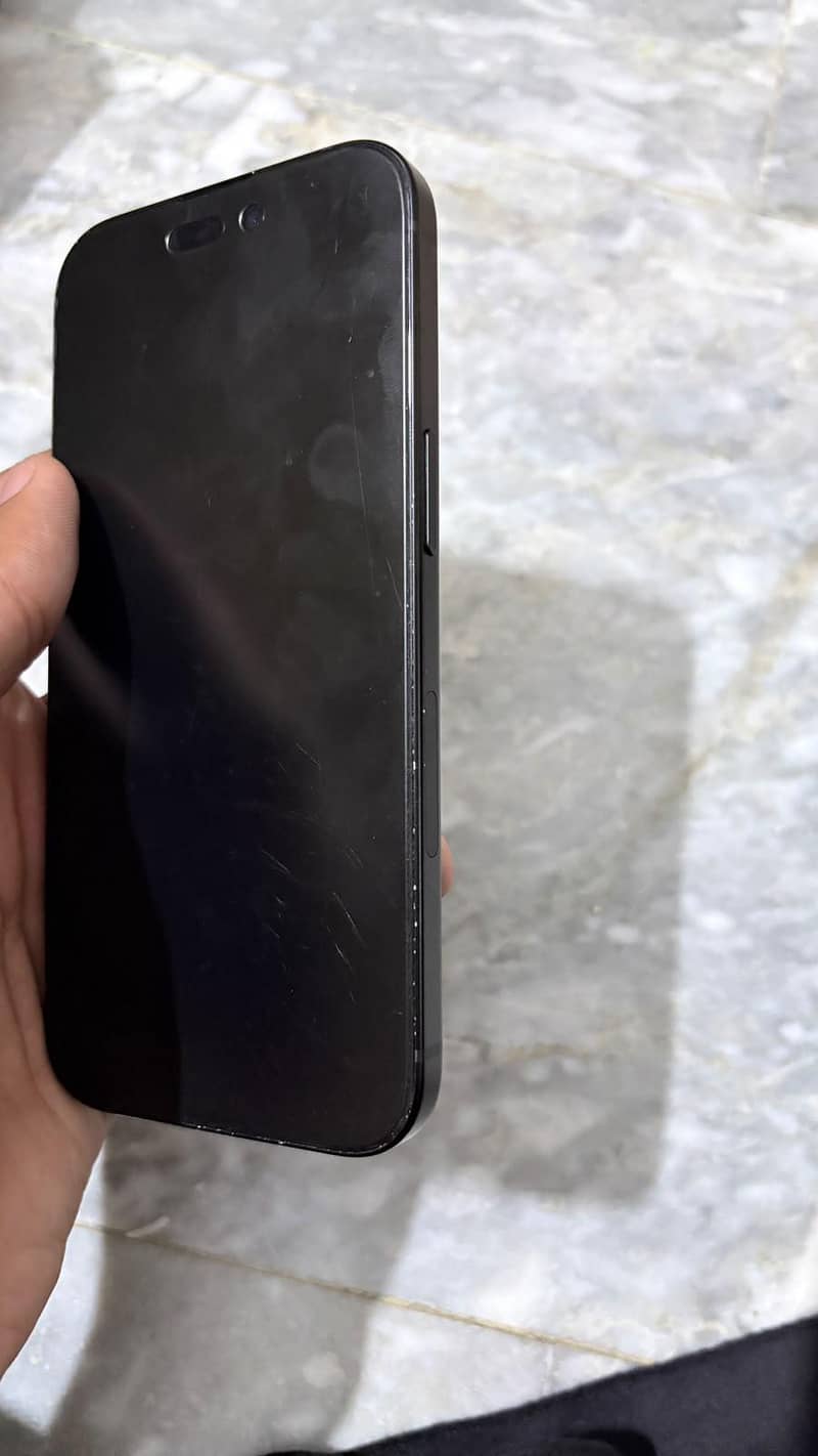 Apple iPhone 15 9