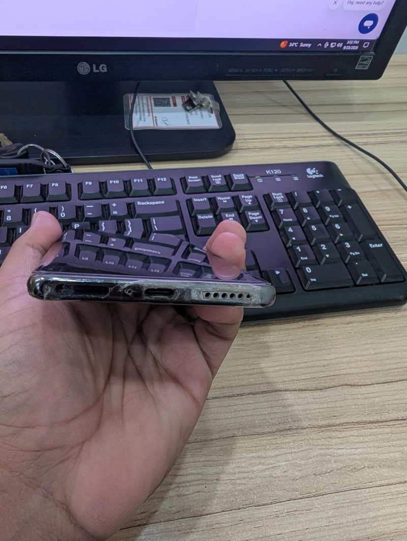 Infinix Zero 40 4