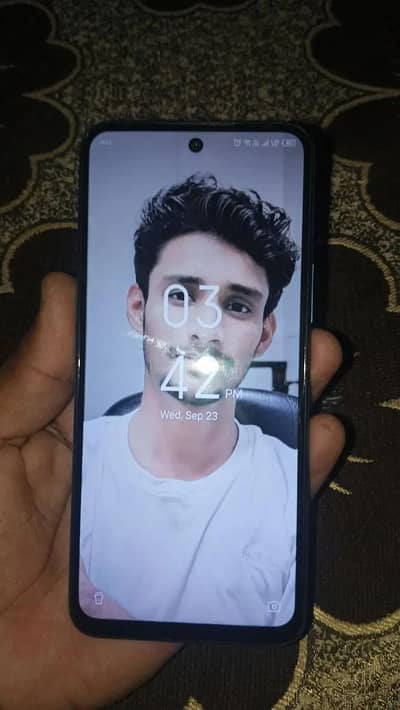 Infinix Hot 12