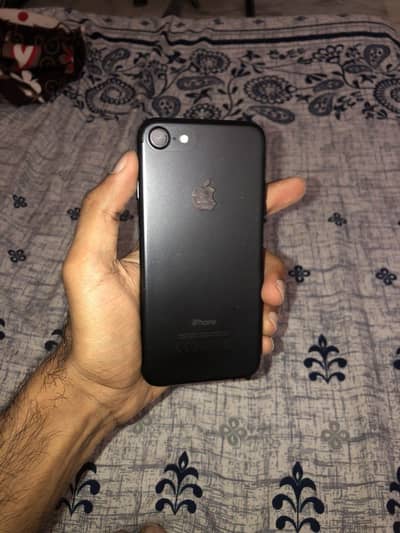 Apple iPhone 7
