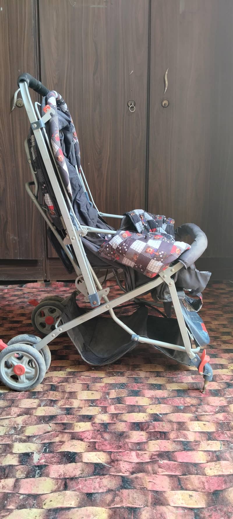 stroller 1