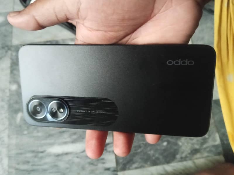 OPPO A18 0