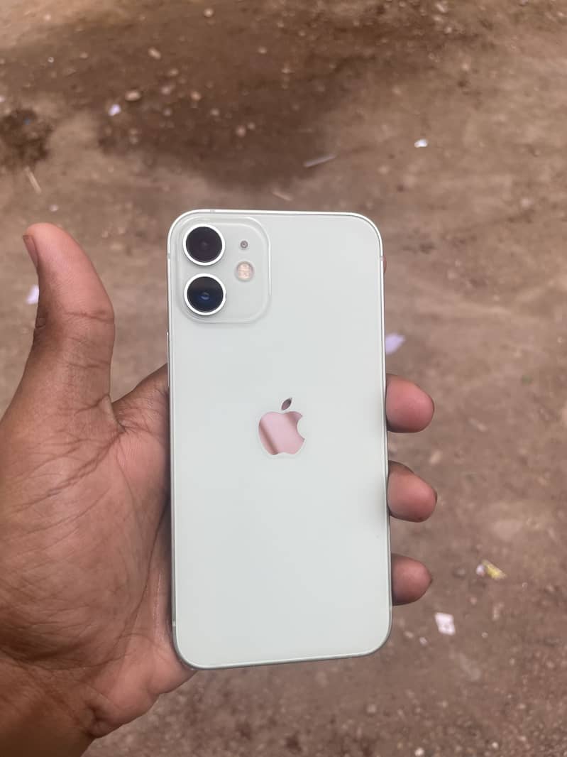 Apple iPhone 12 mini 0