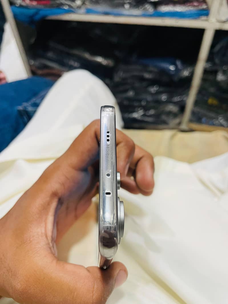 TECNO CAMON 50 PRO 1