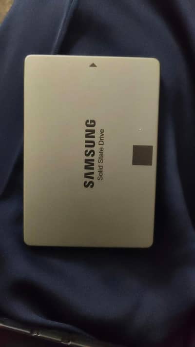 4TB Samsung Hard With box Condition 10/10