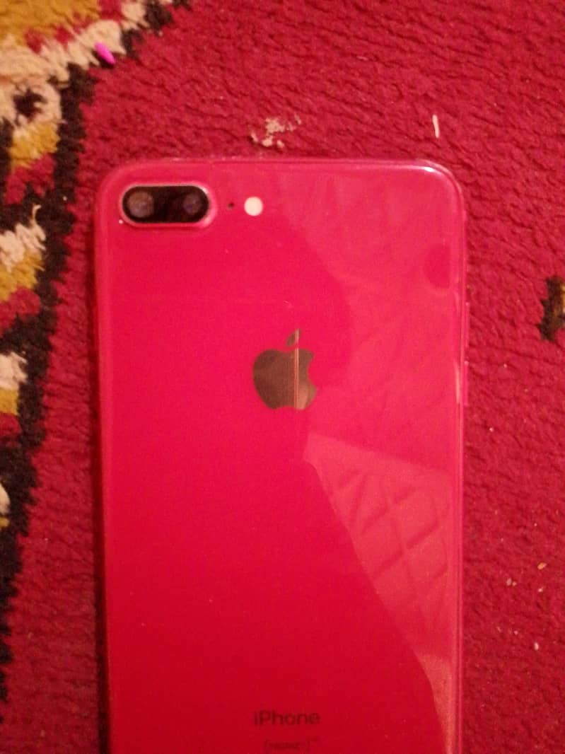 Apple iPhone 8 Plus 0