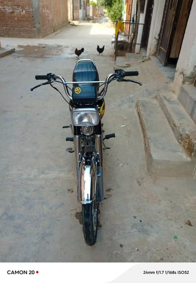 Honda 70 2016 model lush condition