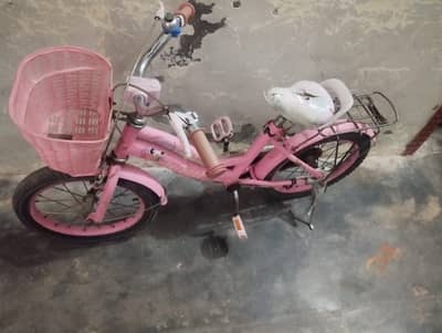 girls cycle