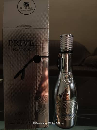 Prive platinum by riffs  perfume decants