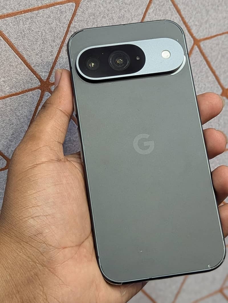Google Pixel 9 3