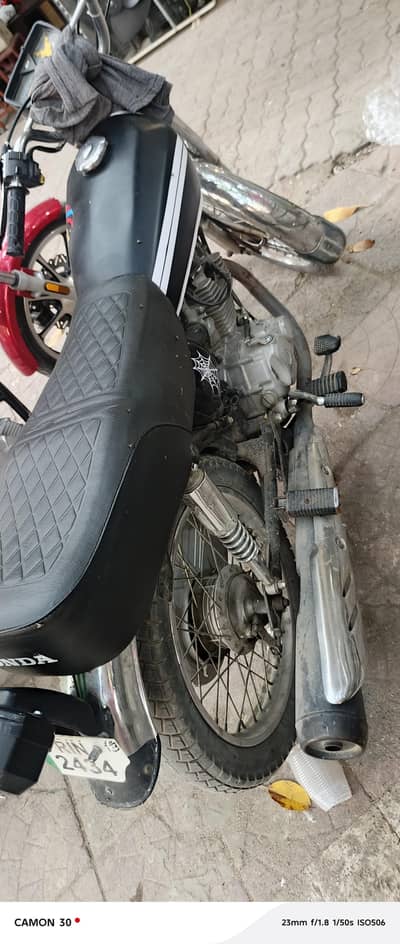 all okay hai bus engine ka kam hone wala ha 10000hazar lag jaw ga