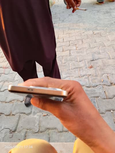 Infinix Hot 40