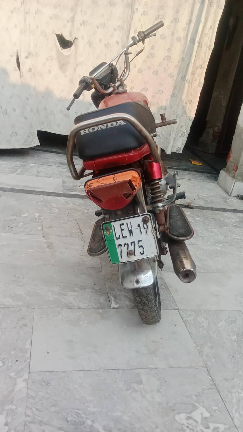 برائے فروخت 3