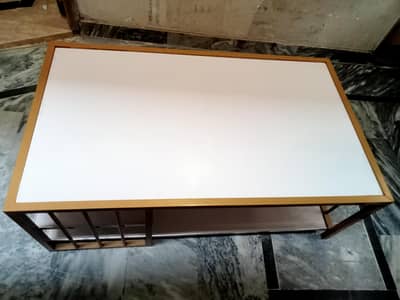 coffee table new condition