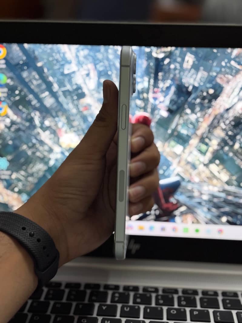 iPhone 15 plus jv 1