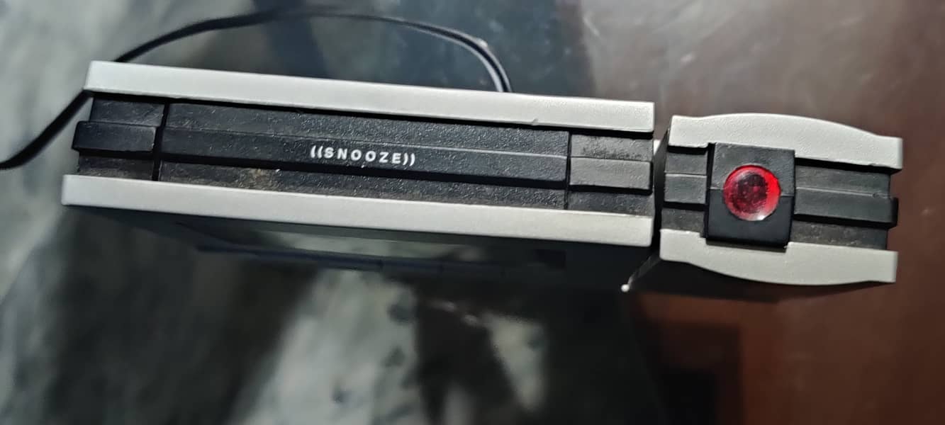 Table Projection Clock With Issue 5