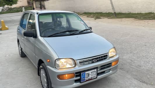 Daihatsu Cuore 2003