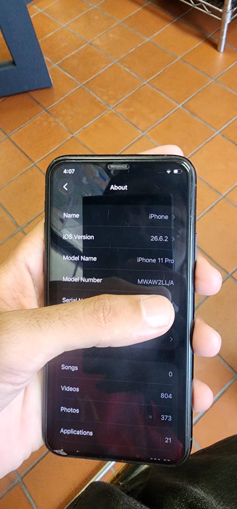 Apple iPhone 11 Pro 2
