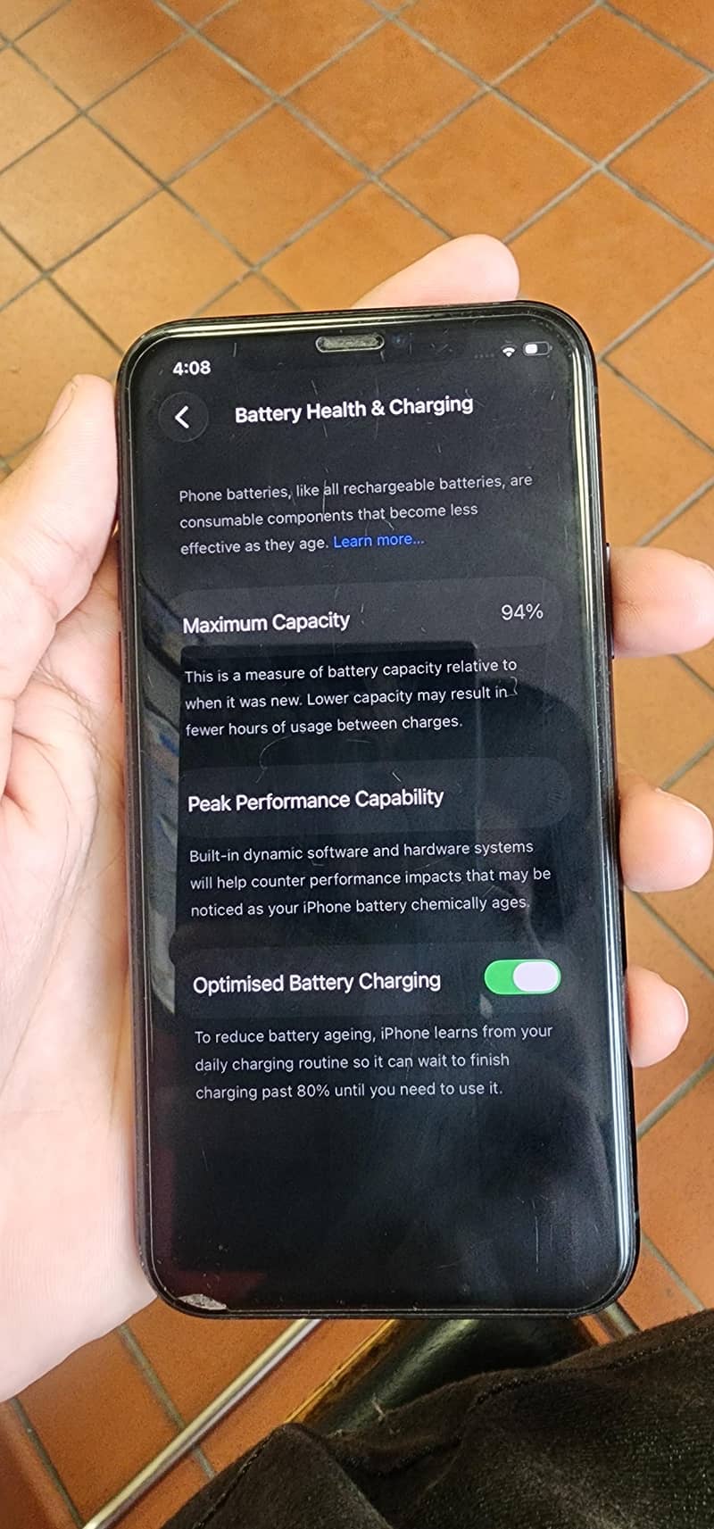 Apple iPhone 11 Pro 4