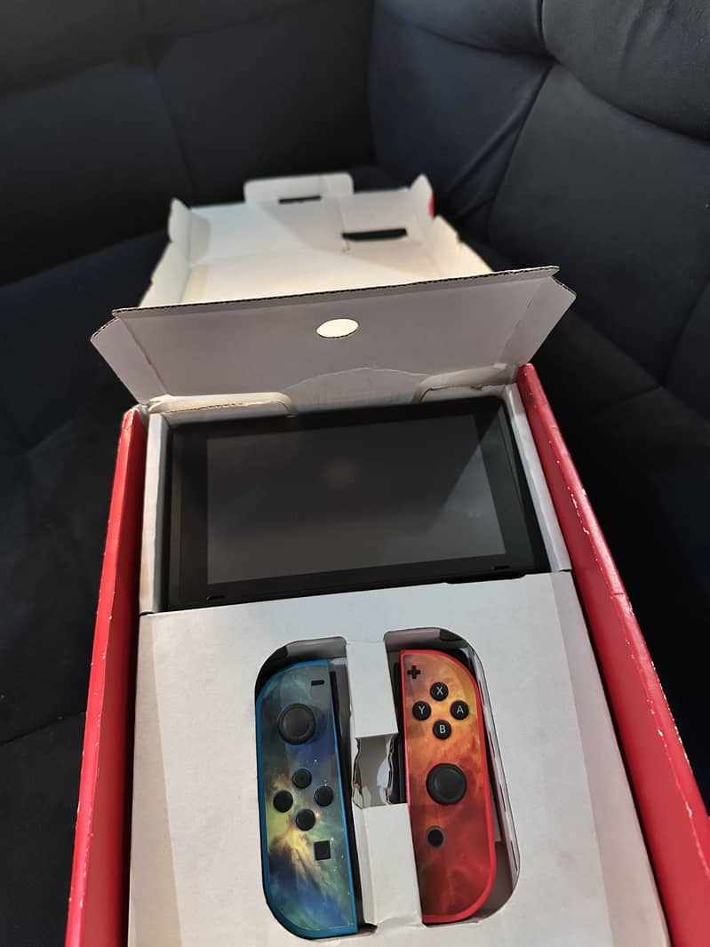 Nintendo Switch just box opened 1