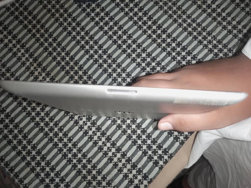 iPad . 3
