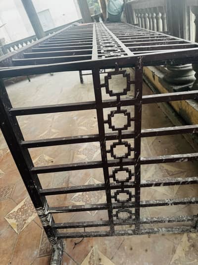 IRON GRILL