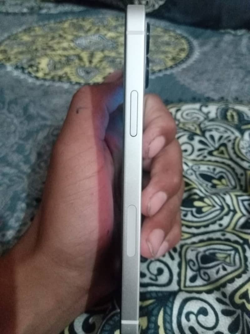 Apple iPhone 12 0