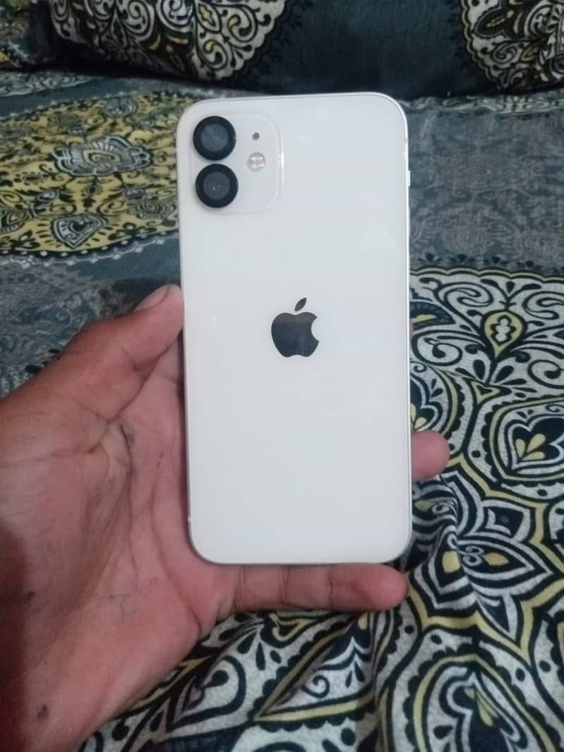 Apple iPhone 12 2
