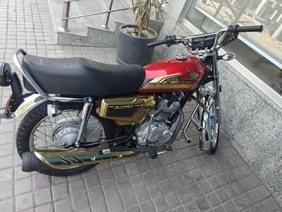 Honda 125 gold edition