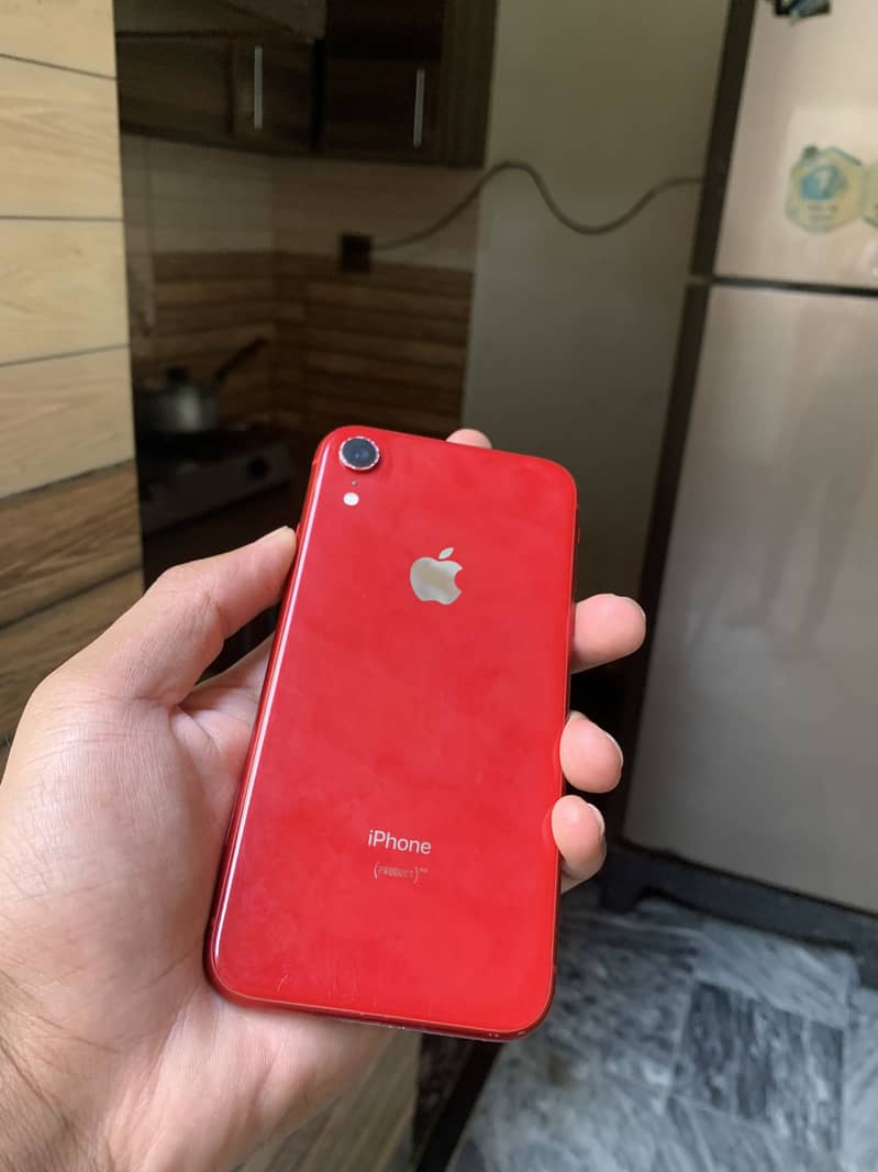 Apple iPhone XR 9