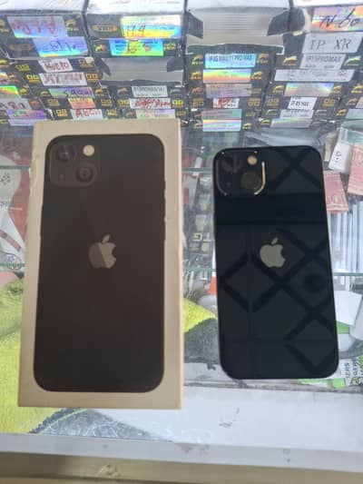 Apple iPhone 13